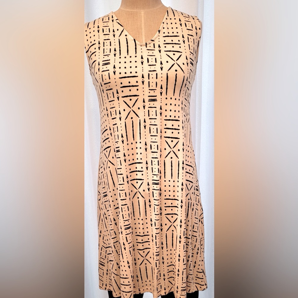 *GREAT DRESS with criss-cross open back*